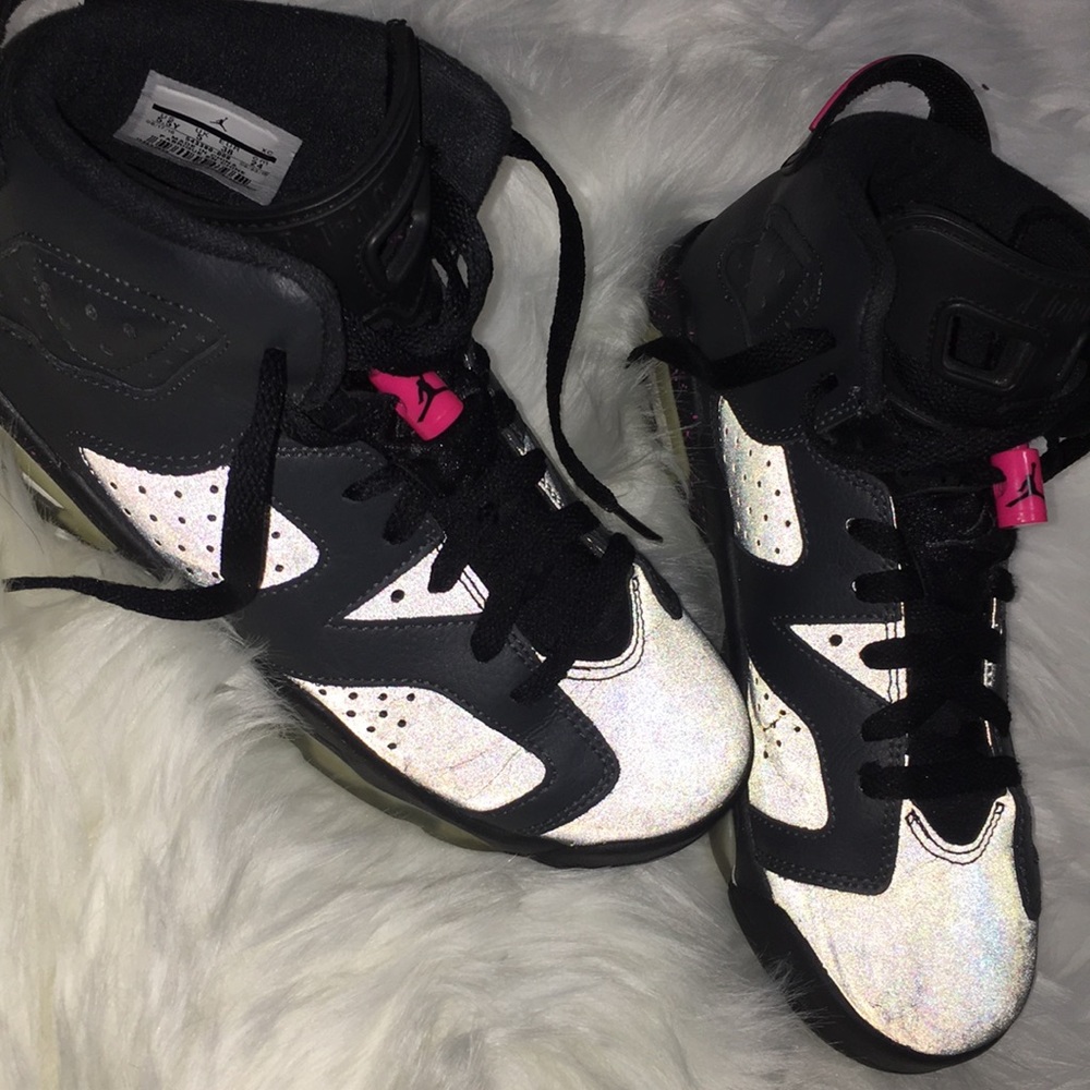 Air Jordan’s 6 Retro Gs “hyper pink” reflective